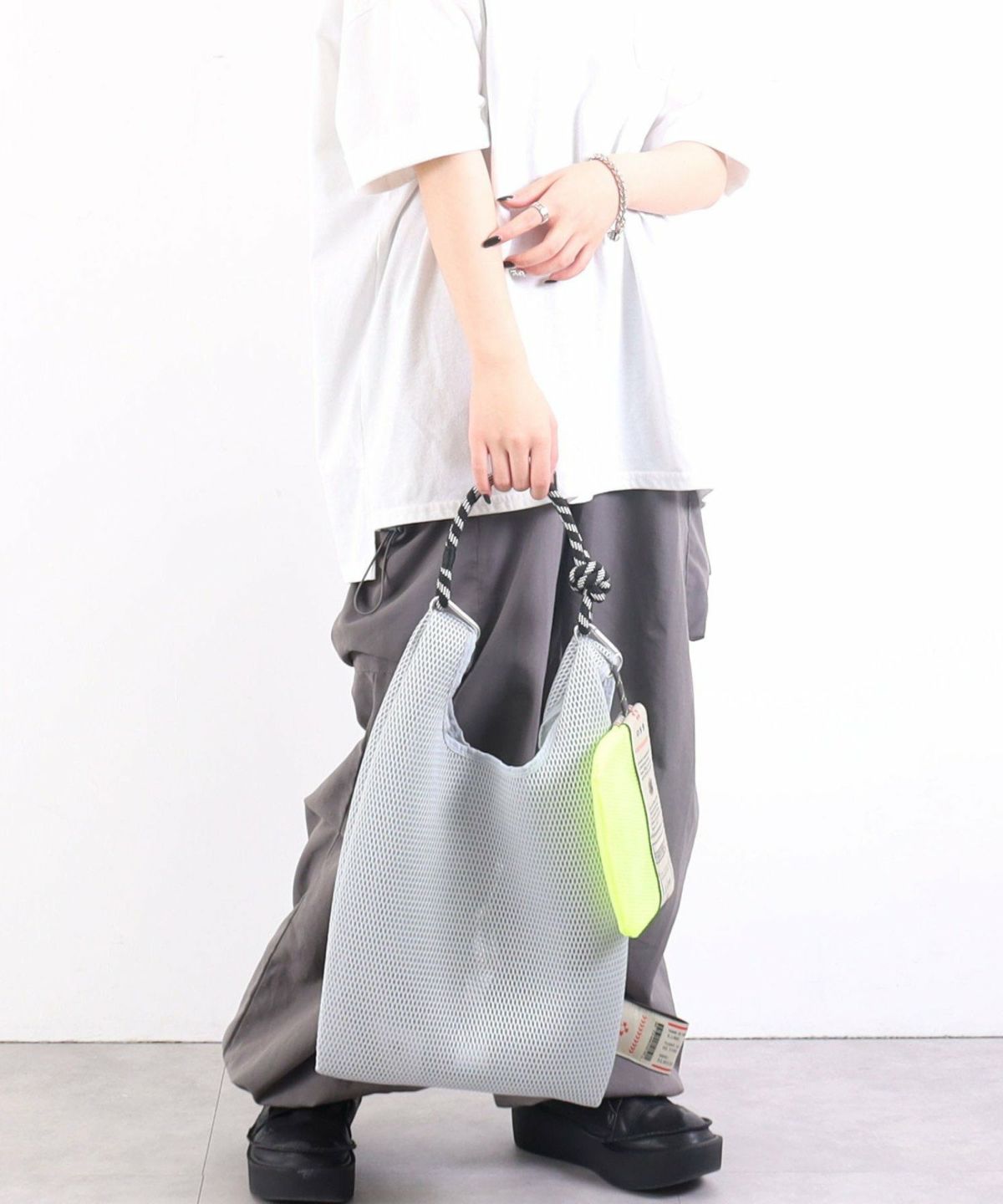 【COO SPECIAL WEEK】標誌膠帶 Marche 型單肩包 / A4 兼容